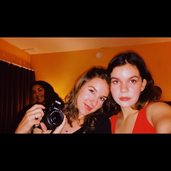 Meet your Posher, Nikki - Picture 1 of 1